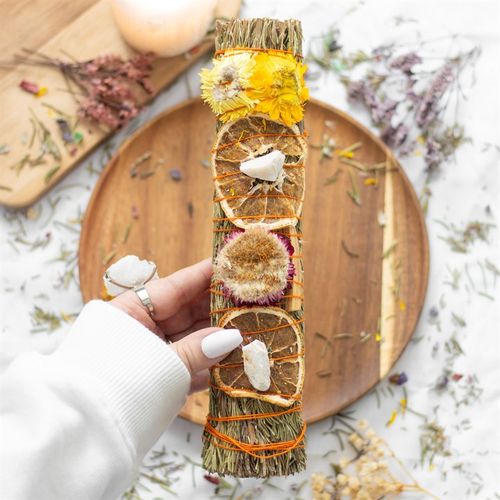 9in Ritual Smudge Wand – Rosemary, Palo Santo & Quartz